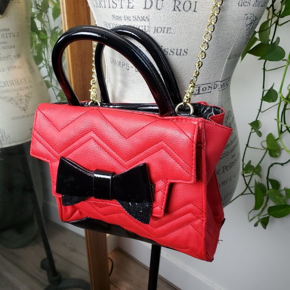 BETSEY JOHNSON | Zig Zag Pattern Sparkle Black Bow Gold Chain Crossbody Handbag - Picture 11 of 16